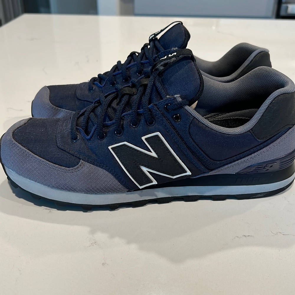 COPY - MENS NEW BALANCE SIZE 10